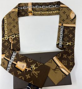 Louis Vuitton Scarf New Without Tags (LV105B)